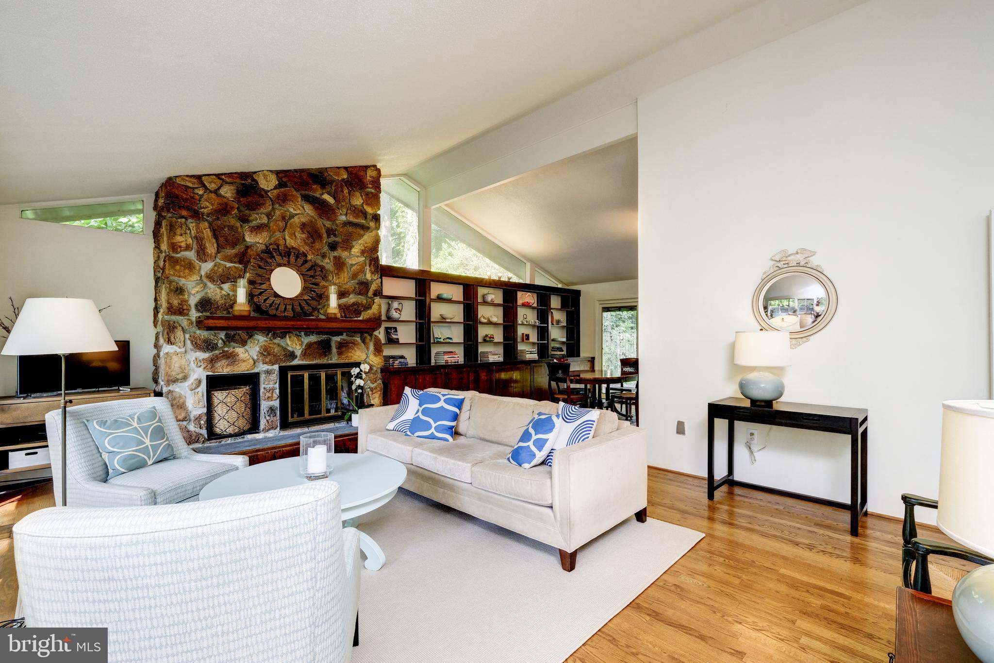 7611 Hamilton Spring Road Bethesda, MD 20817 - Photo 12 of 53