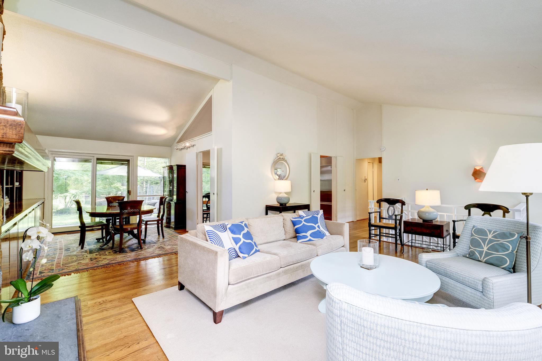 7611 Hamilton Spring Road Bethesda, MD 20817 - Photo 17 of 53