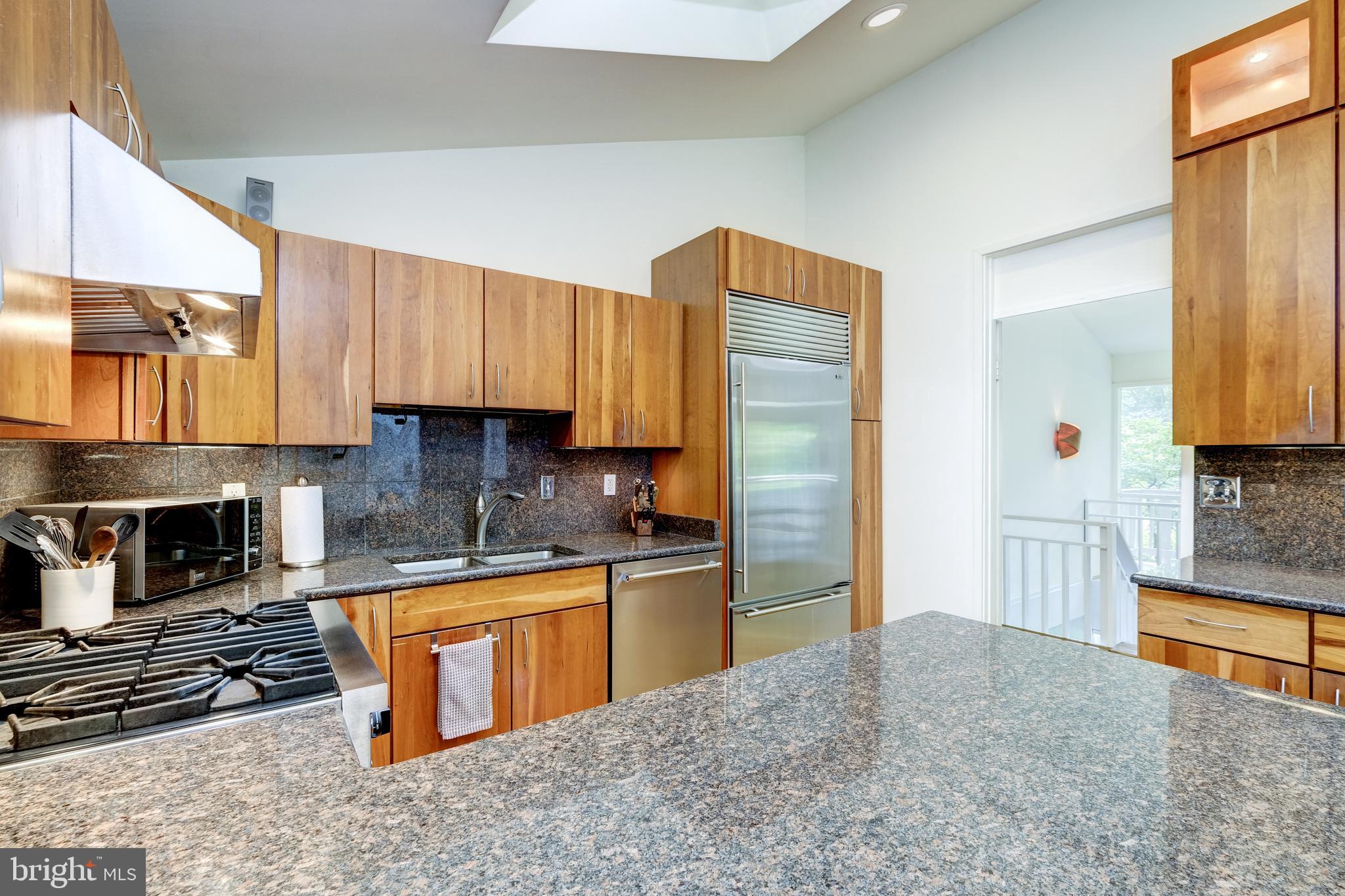 7611 Hamilton Spring Road Bethesda, MD 20817 - Photo 23 of 53