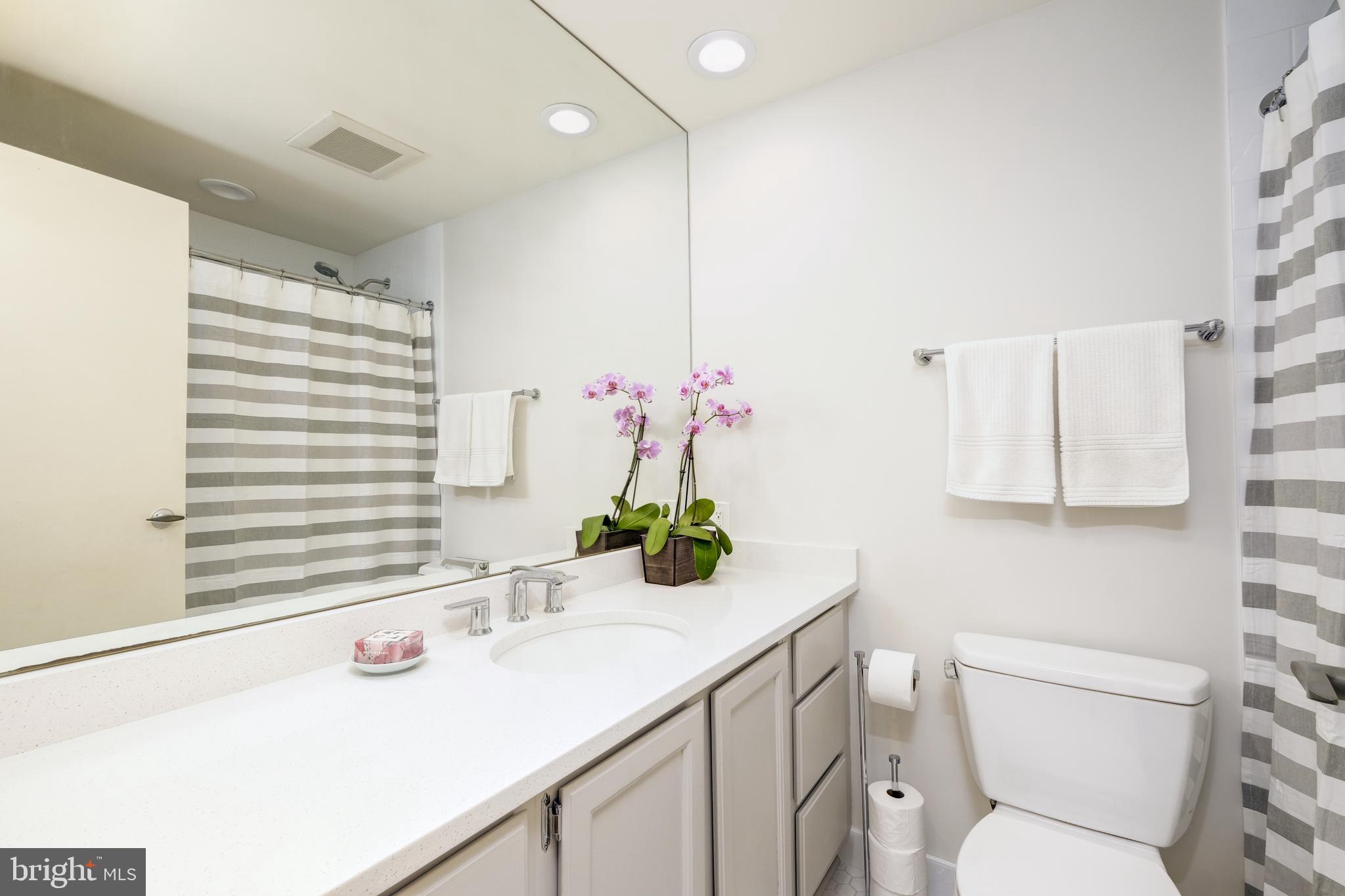 7611 Hamilton Spring Road Bethesda, MD 20817 - Photo 33 of 53