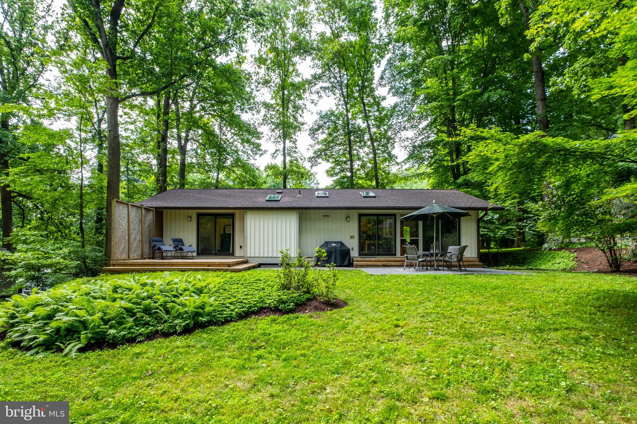 7611 Hamilton Spring Road Bethesda, MD 20817 - Photo 42 of 53