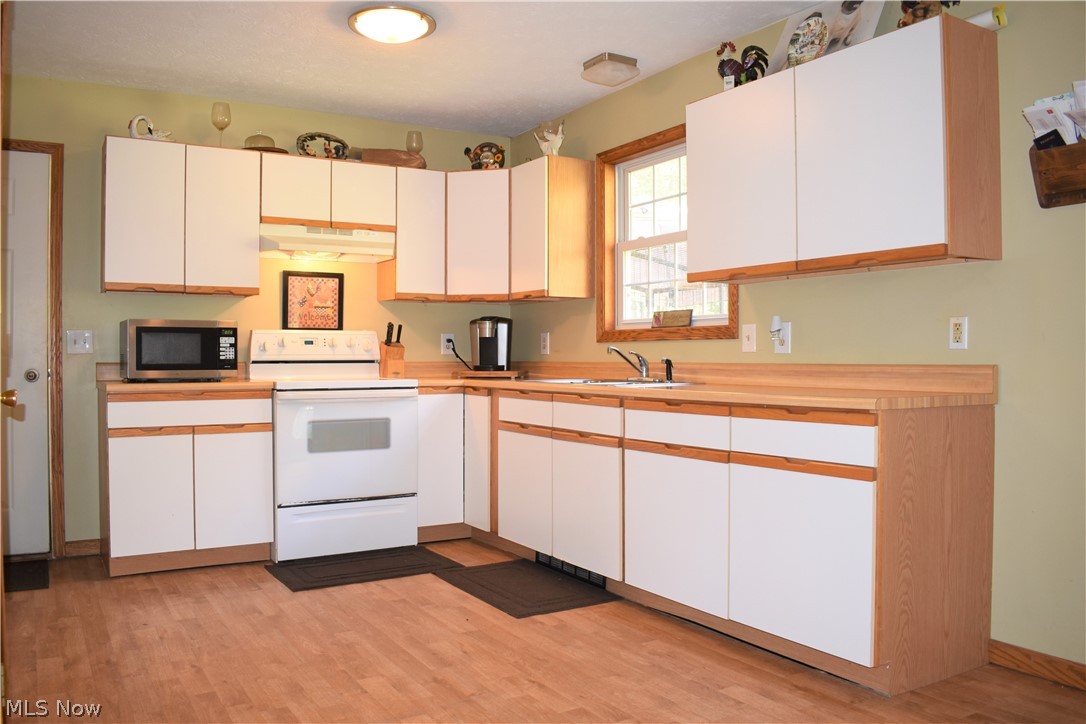2903 East Maple Road Jefferson, OH 44047 - Photo 14 of 35