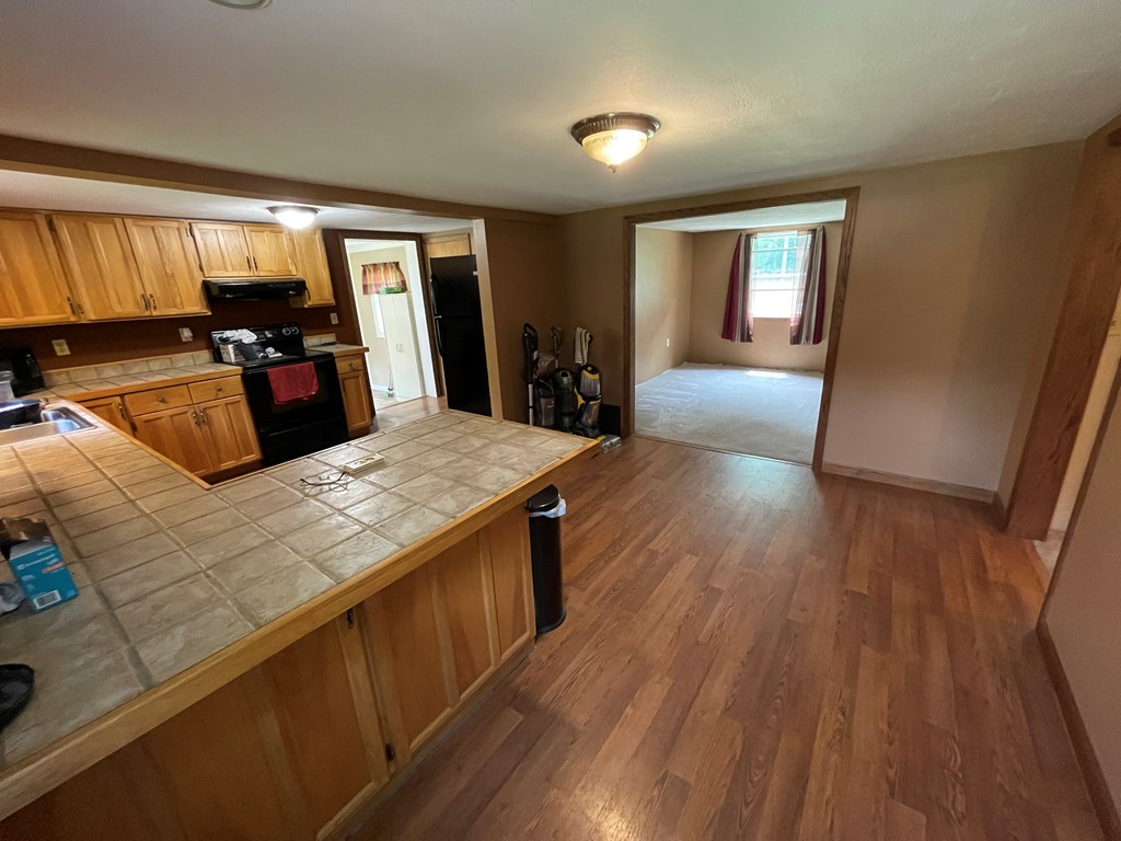 498 Whitman Road Franklin, PA 16323 - Photo 5 of 37 Gallery Image 5