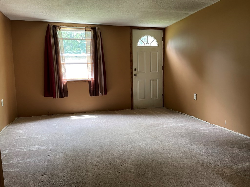 498 Whitman Road Franklin, PA 16323 - Photo 6 of 37 Gallery Image 6