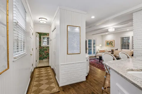 $1,100,000 | 5316 Kellogg Avenue, Edina, MN 55424
