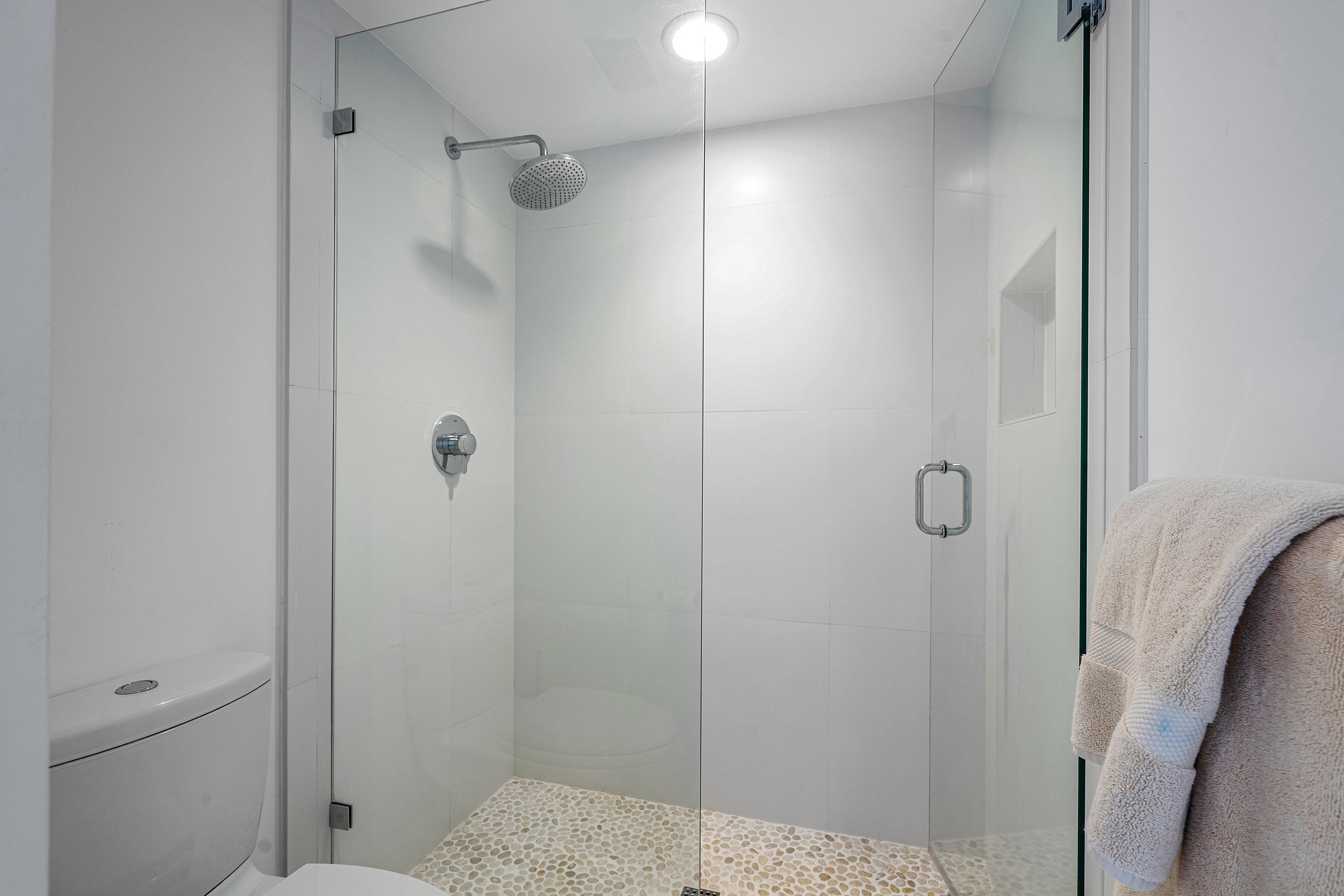 2195 Ibis Isle Road, Unit 4 Palm Beach, FL 33480 - Photo 18 of 23 013-2195IbisIsleRd-PalmBeach-FL-full
