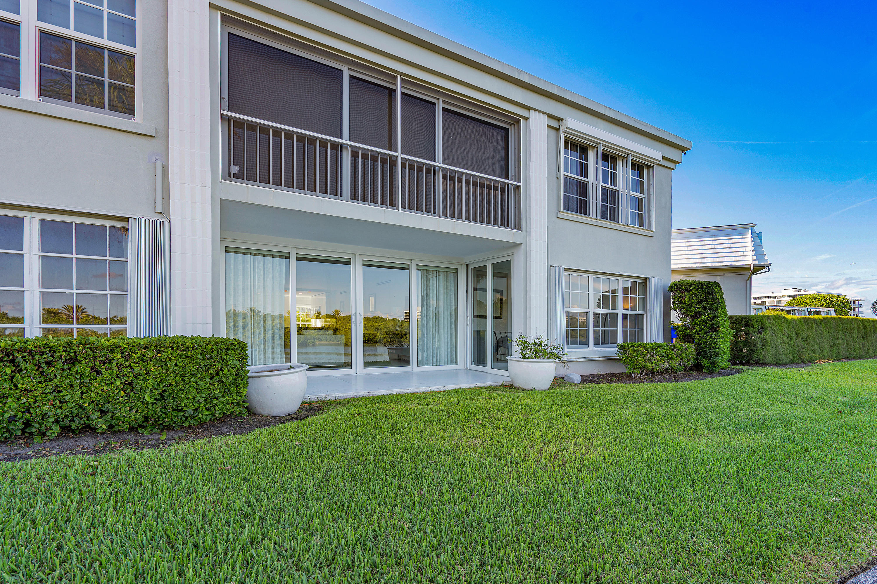 2195 Ibis Isle Road, Unit 4 Palm Beach, FL 33480 - Photo 19 of 23 018-2195IbisIsleRd-PalmBeach-FL-full