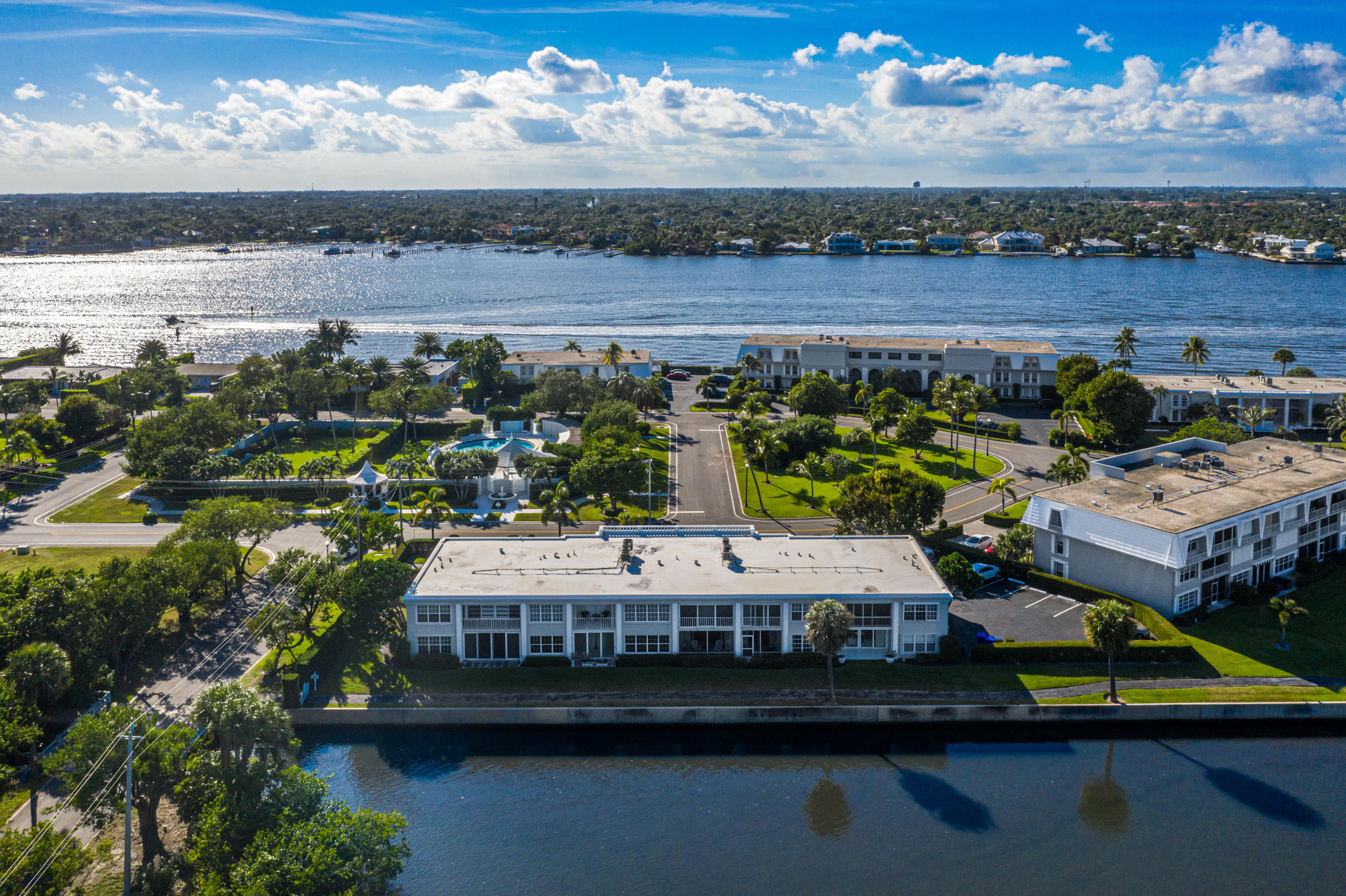 2195 Ibis Isle Road, Unit 4 Palm Beach, FL 33480 - Photo 22 of 23 025-2195IbisIsleRd-PalmBeach-FL-full