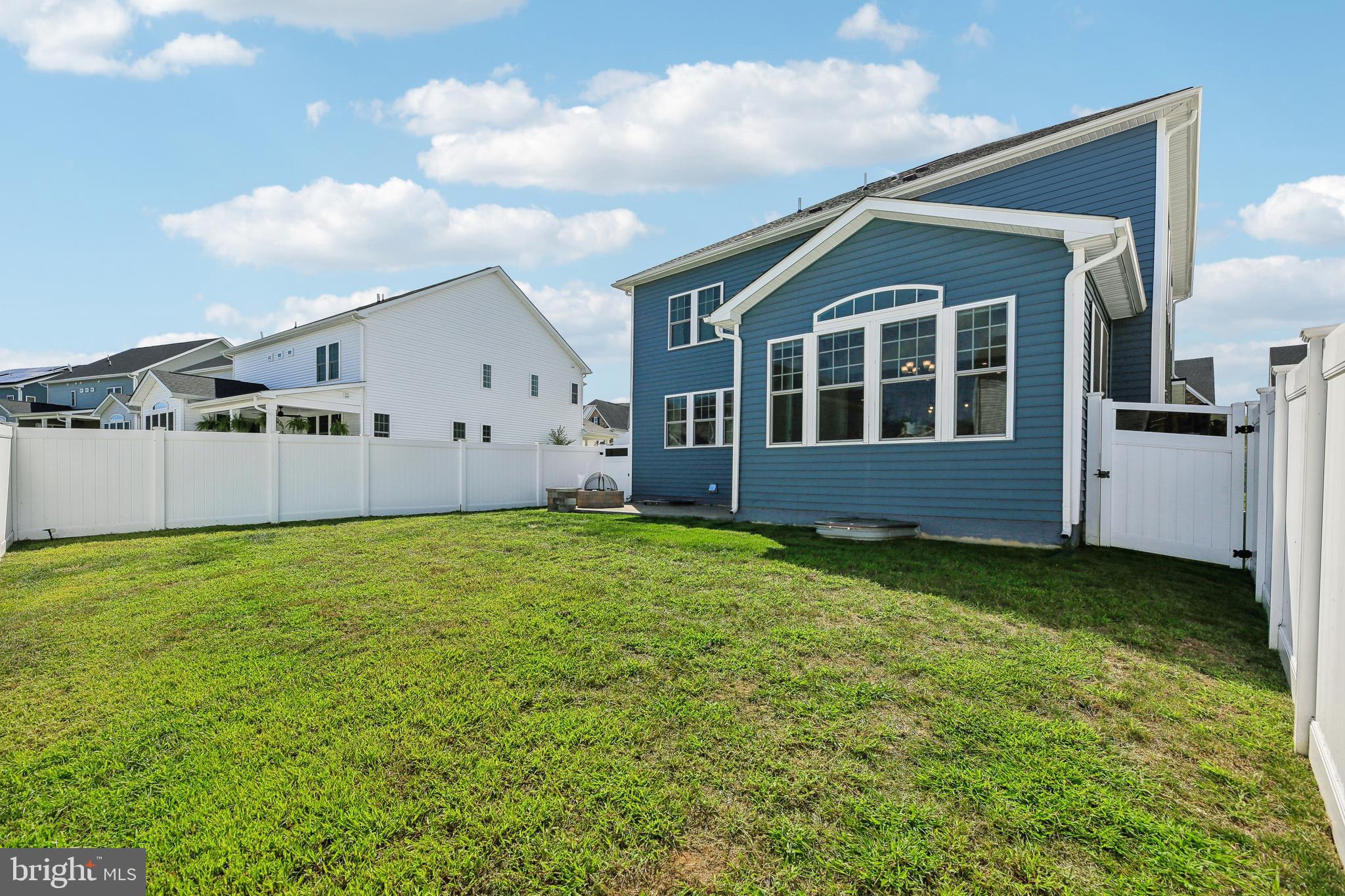 2634 Orchard Oriole Way Odenton, MD 21113 - Photo 45 of 63 a view of a house with backyard and garden