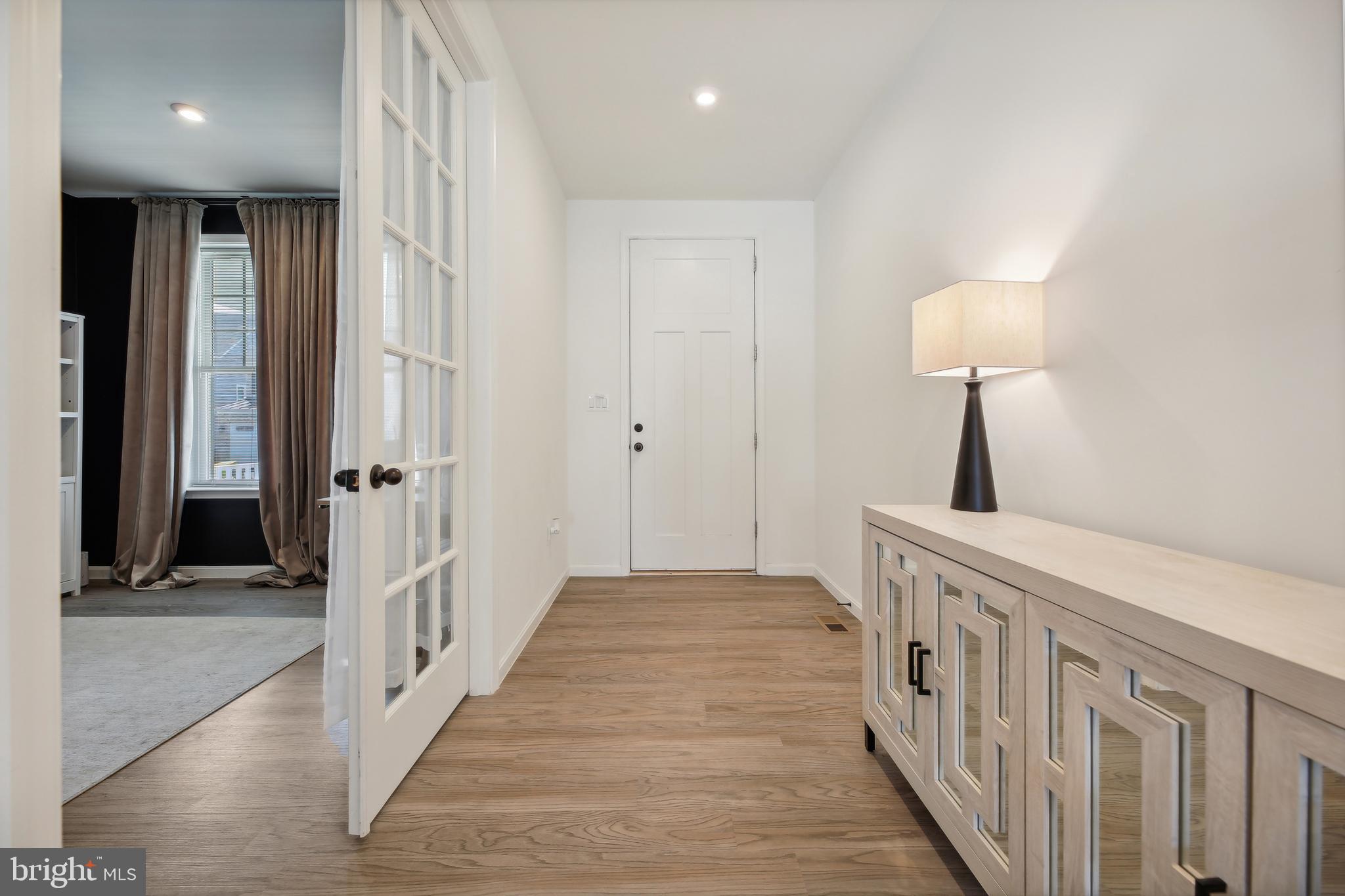 2634 Orchard Oriole Way Odenton, MD 21113 - Photo 5 of 63 Foyer