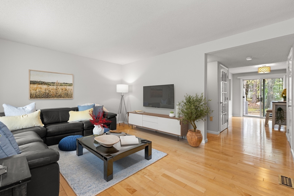 4203 Woodbridge Road, Unit 4203 Peabody, MA 01960 - Photo 2 of 31 Gallery Image 2