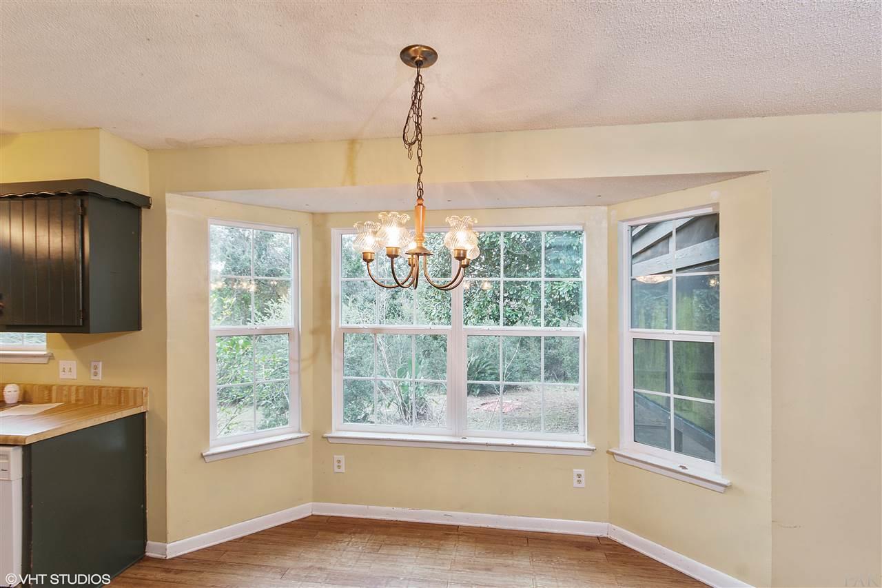 3032 Ranchette Square Gulf Breeze, FL 32563 - Photo 6 of 24 Gallery Image 6