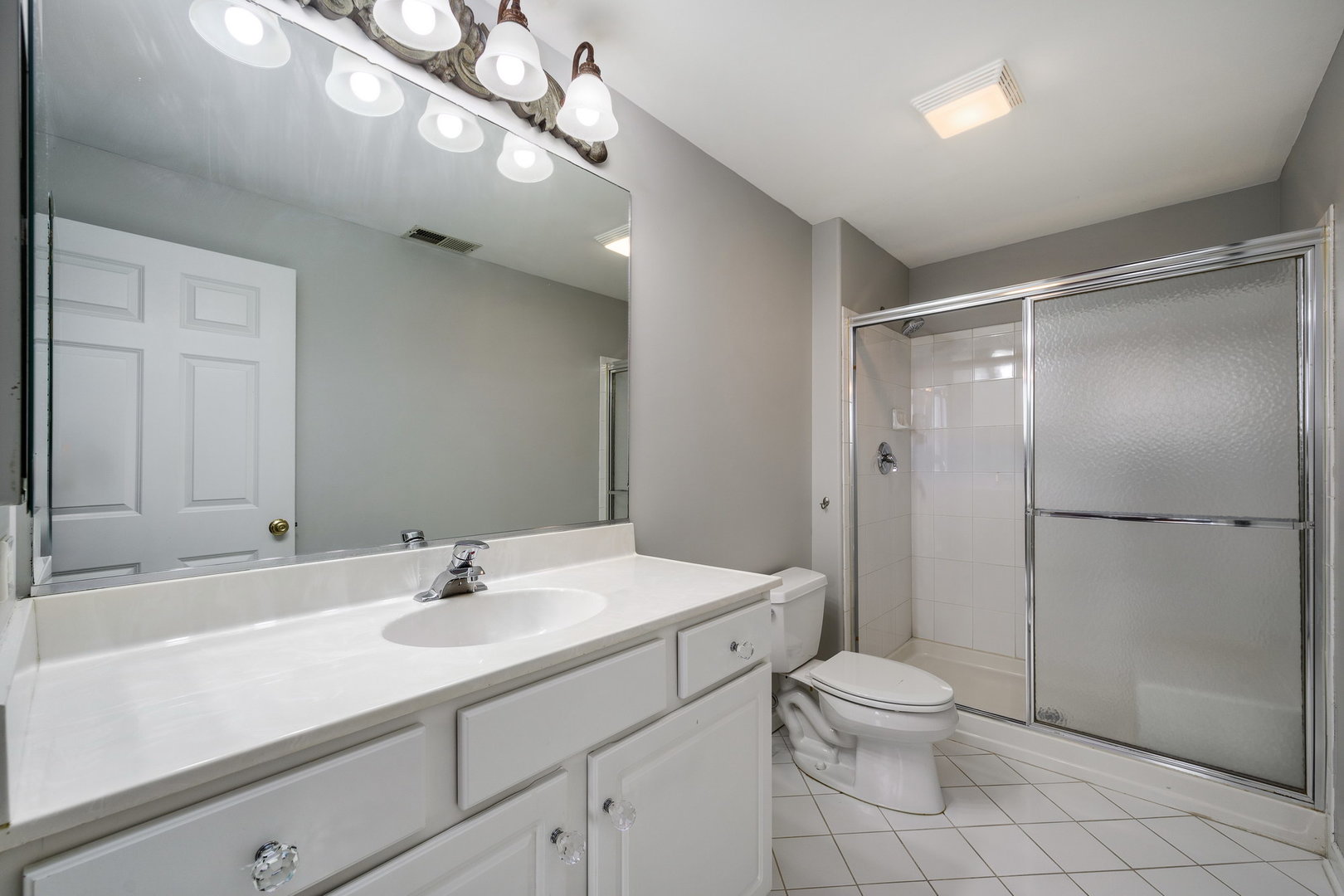 1731 Pavilion Way, Unit 405 Park Ridge, IL 60068 - Photo 18 of 26