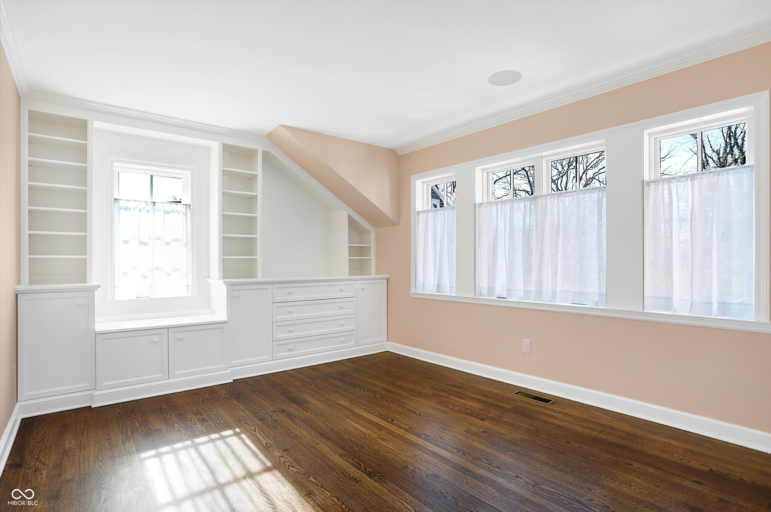 2505 Riverside Drive Columbus, IN 47201 - Photo 45 of 84 Gallery Image 45