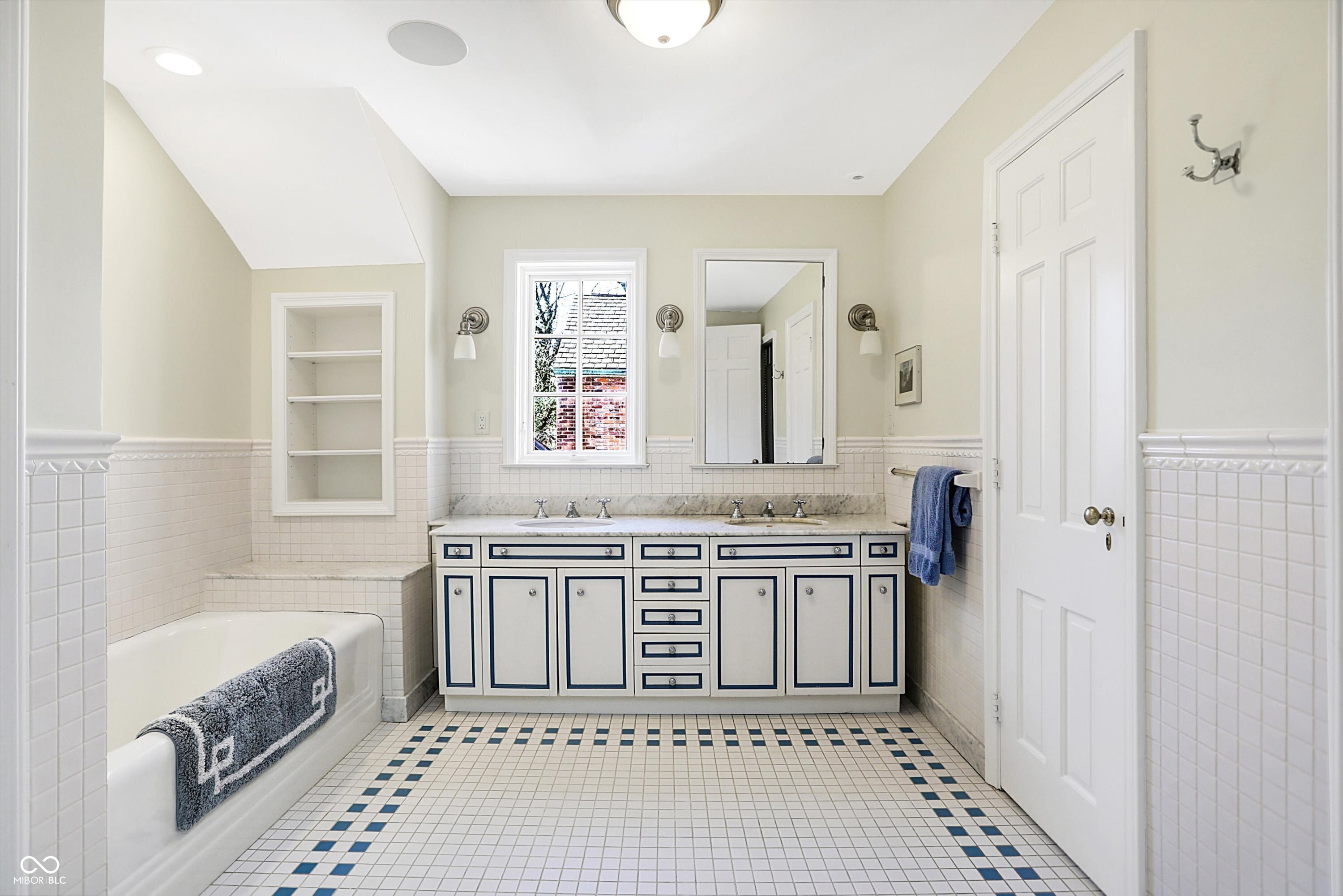 2505 Riverside Drive Columbus, IN 47201 - Photo 47 of 84 Gallery Image 47
