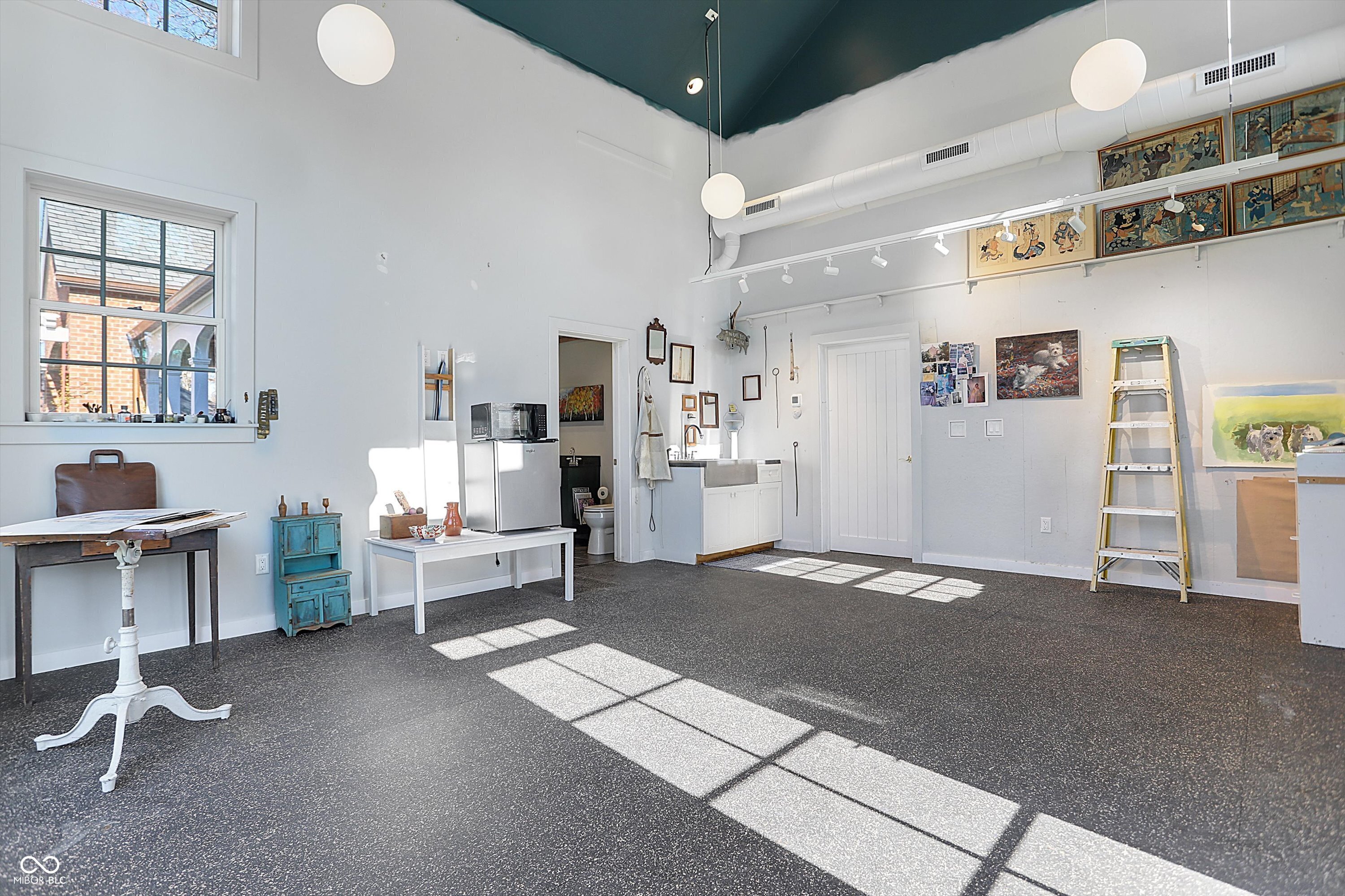 2505 Riverside Drive Columbus, IN 47201 - Photo 71 of 84 Gallery Image 71
