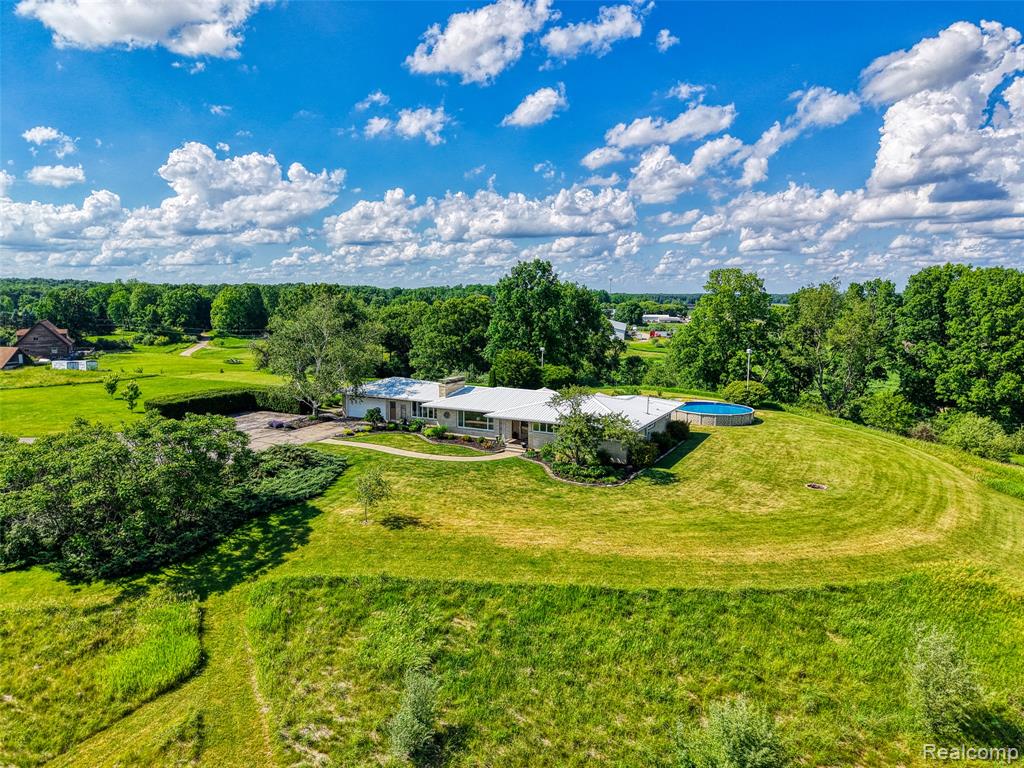 18999 Weller Road Gregory, MI 48137 - Photo 48 of 57