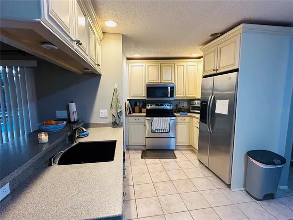 $2,950 | 3958 Easton Terrace, Sarasota, FL 34238