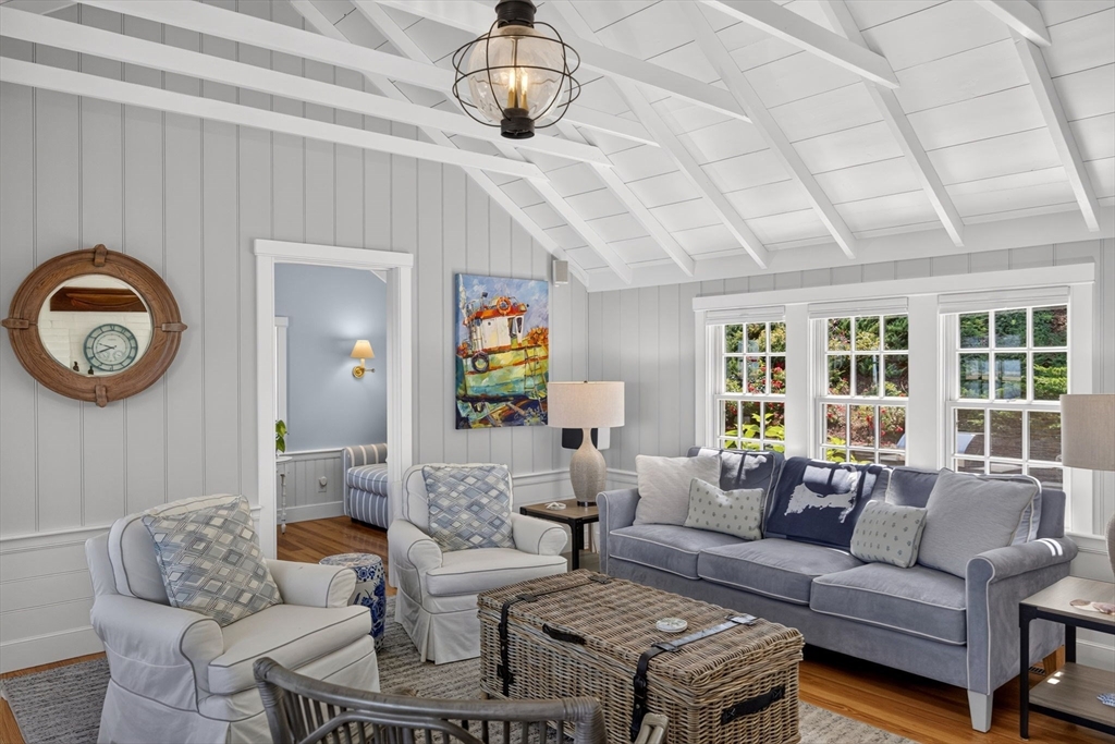 166 Shore Road Chatham, MA 02633 - Photo 18 of 39 Gallery Image 18