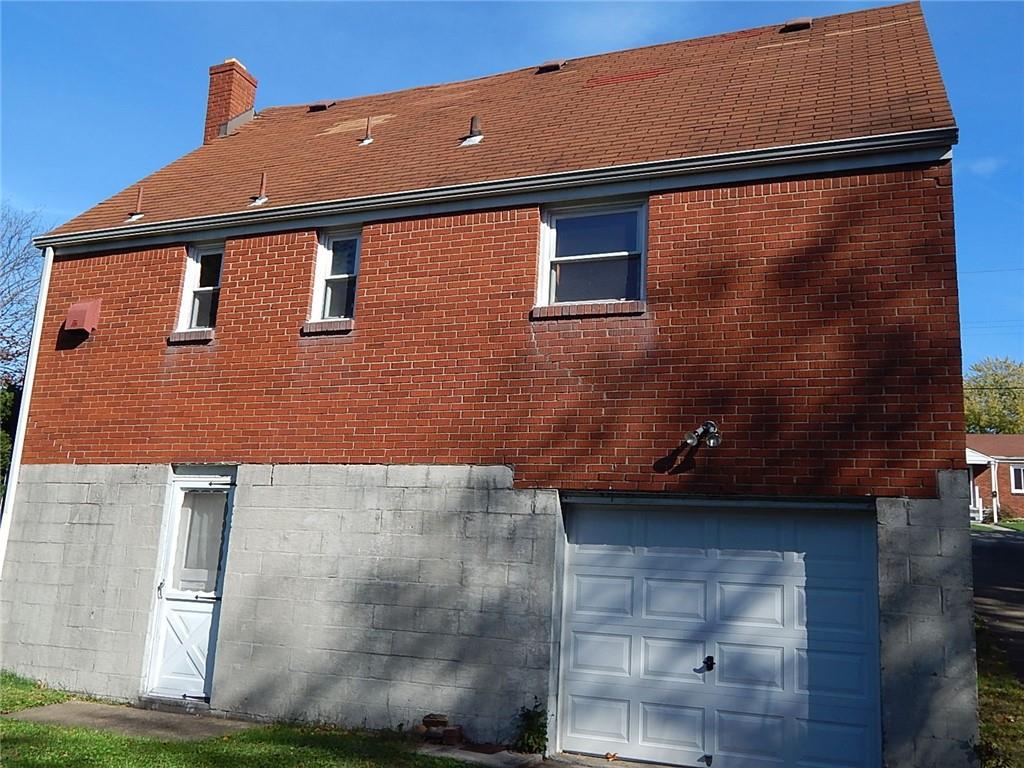 123 Flora Road Pittsburgh, PA 15227 - Photo 2 of 9 Gallery Image 2