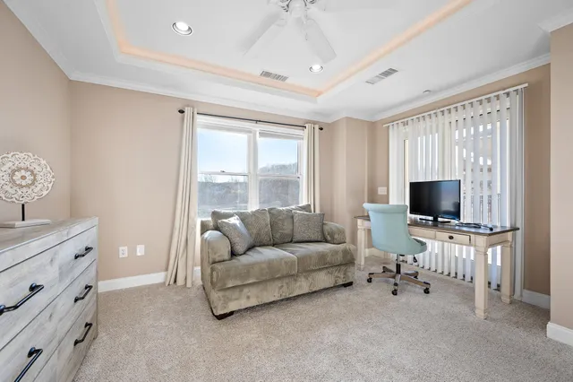 $619,900 | 100 Bridgewater Pointe Place, Unit 102, Moneta, VA 24121