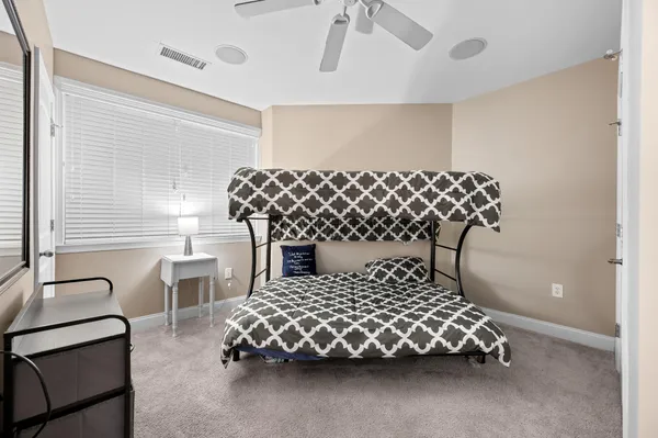 $599,900 | 100 Bridgewater Pointe Place, Unit 102, Moneta, VA 24121