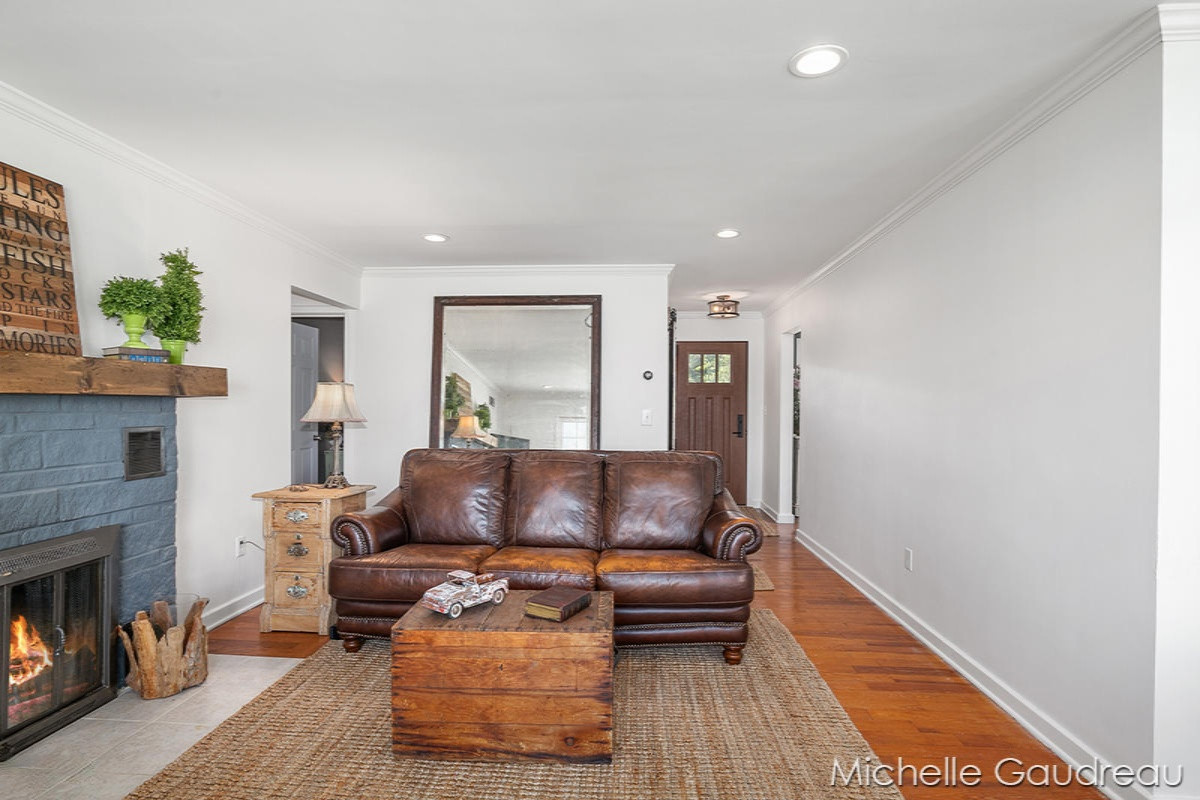 502 Gaskill Road Hastings, MI 49058 - Photo 5 of 36 IMG_1004