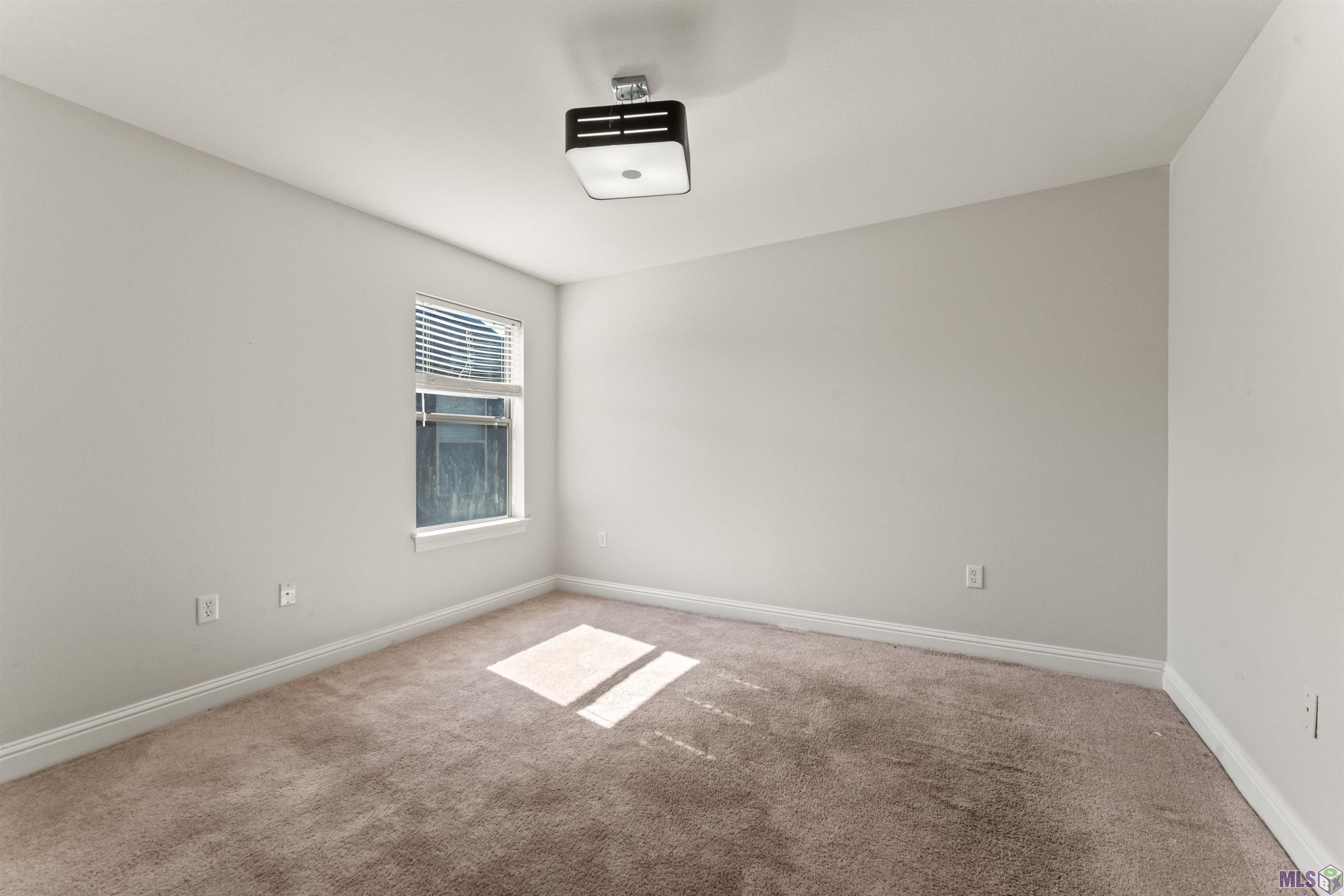 3336 Grassy Lake Drive Baton Rouge, LA 70816 - Photo 23 of 35