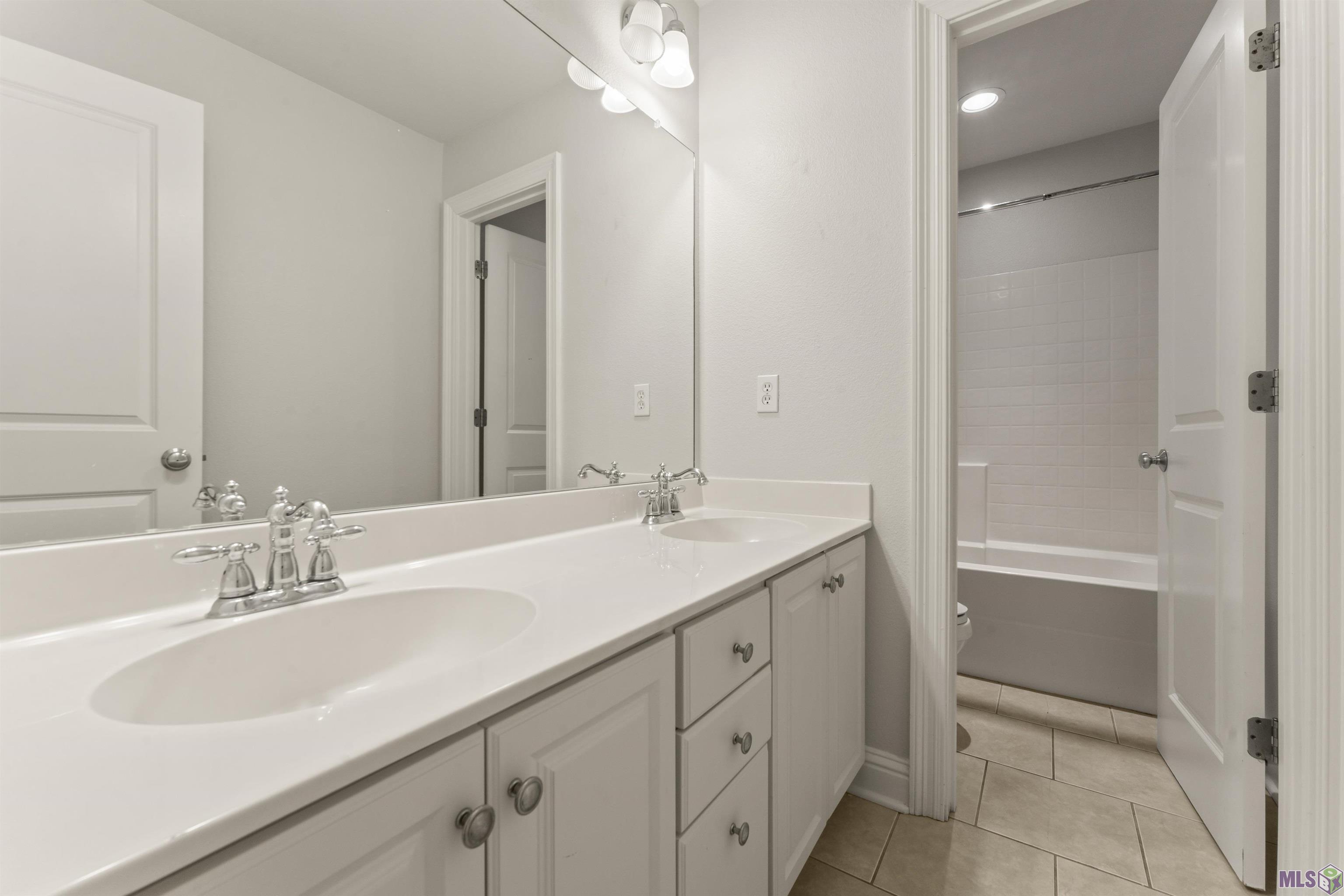 3336 Grassy Lake Drive Baton Rouge, LA 70816 - Photo 25 of 35