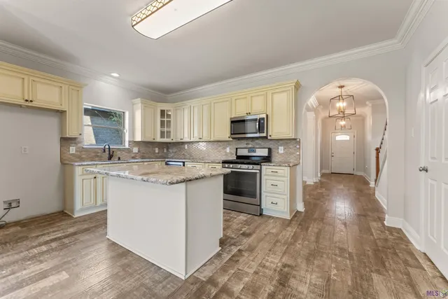 $350,000 | 3336 Grassy Lake Drive, Baton Rouge, LA 70816