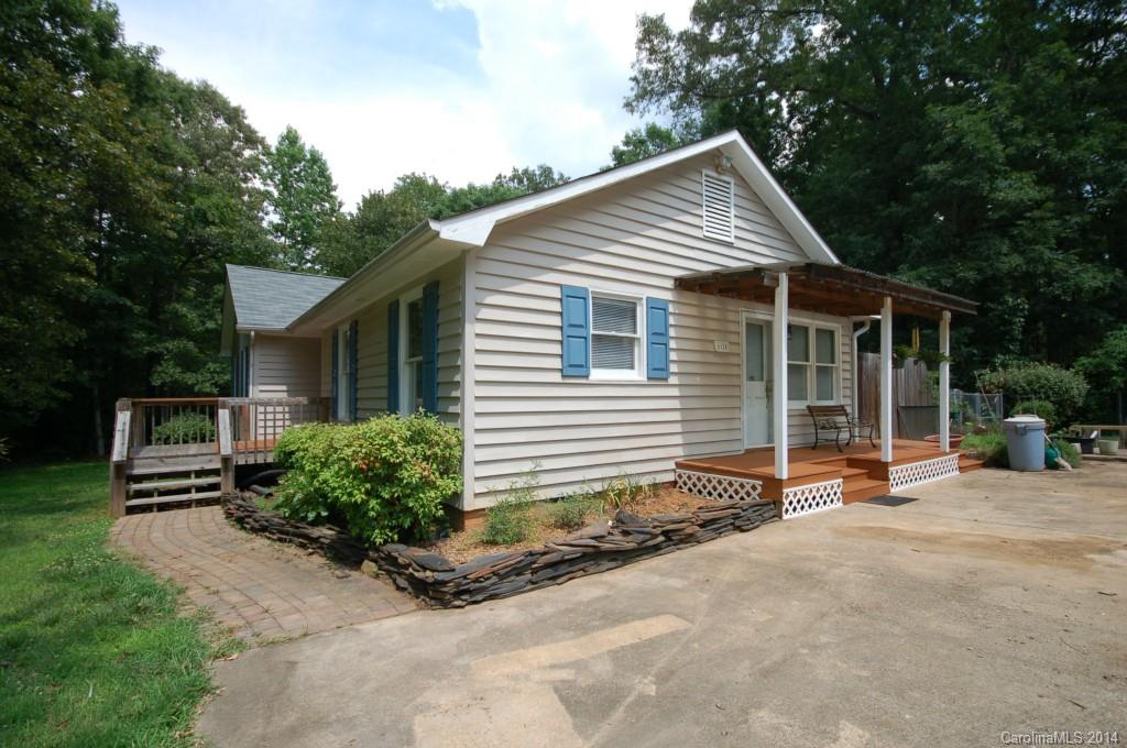 6124 Stevens Mill Road Matthews, NC 28104 - Photo 2 of 18 Gallery Image 2