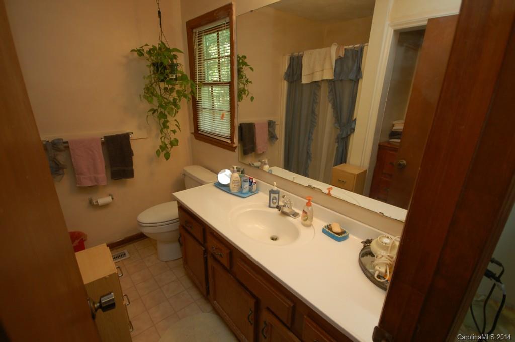 6124 Stevens Mill Road Matthews, NC 28104 - Photo 10 of 18 Gallery Image 10