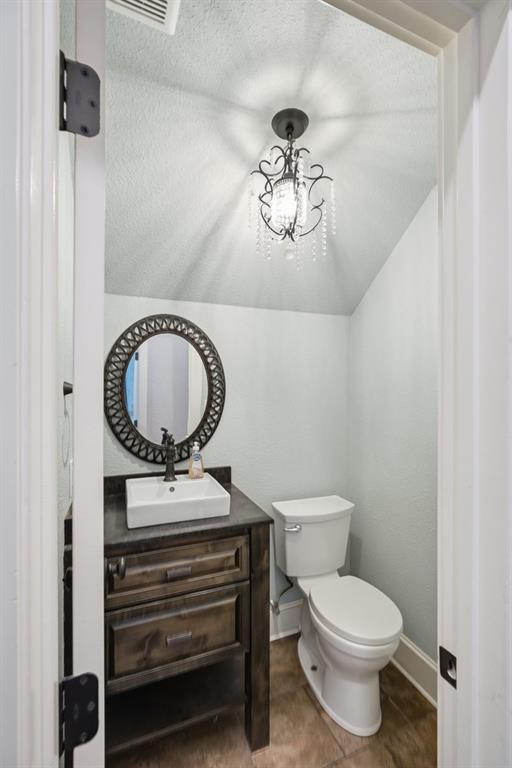 8 Freedom Court Waco, TX 76708 - Photo 17 of 33