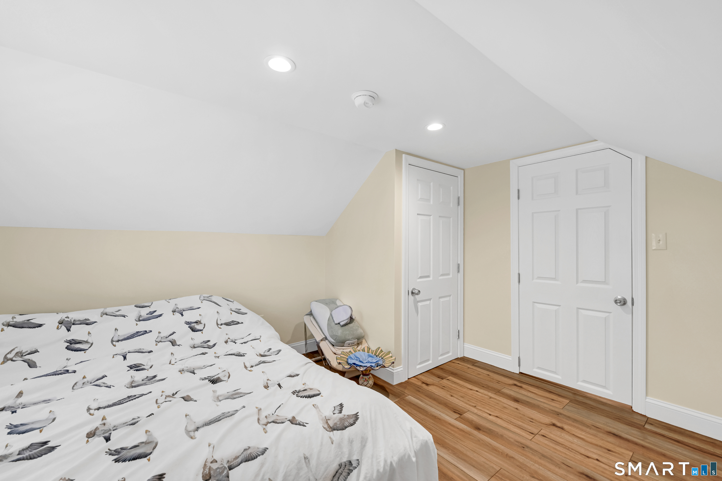222 Hamilton Street Meriden, CT 06451 - Photo 17 of 33