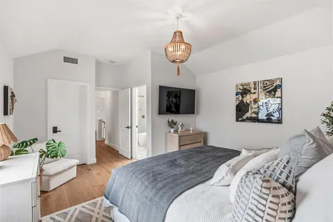 $1,550,000 | 836 Windcrest Drive, Carlsbad, CA 92011