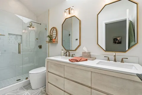 $1,550,000 | 836 Windcrest Drive, Carlsbad, CA 92011