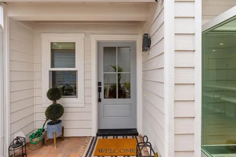 $1,550,000 | 836 Windcrest Drive, Carlsbad, CA 92011