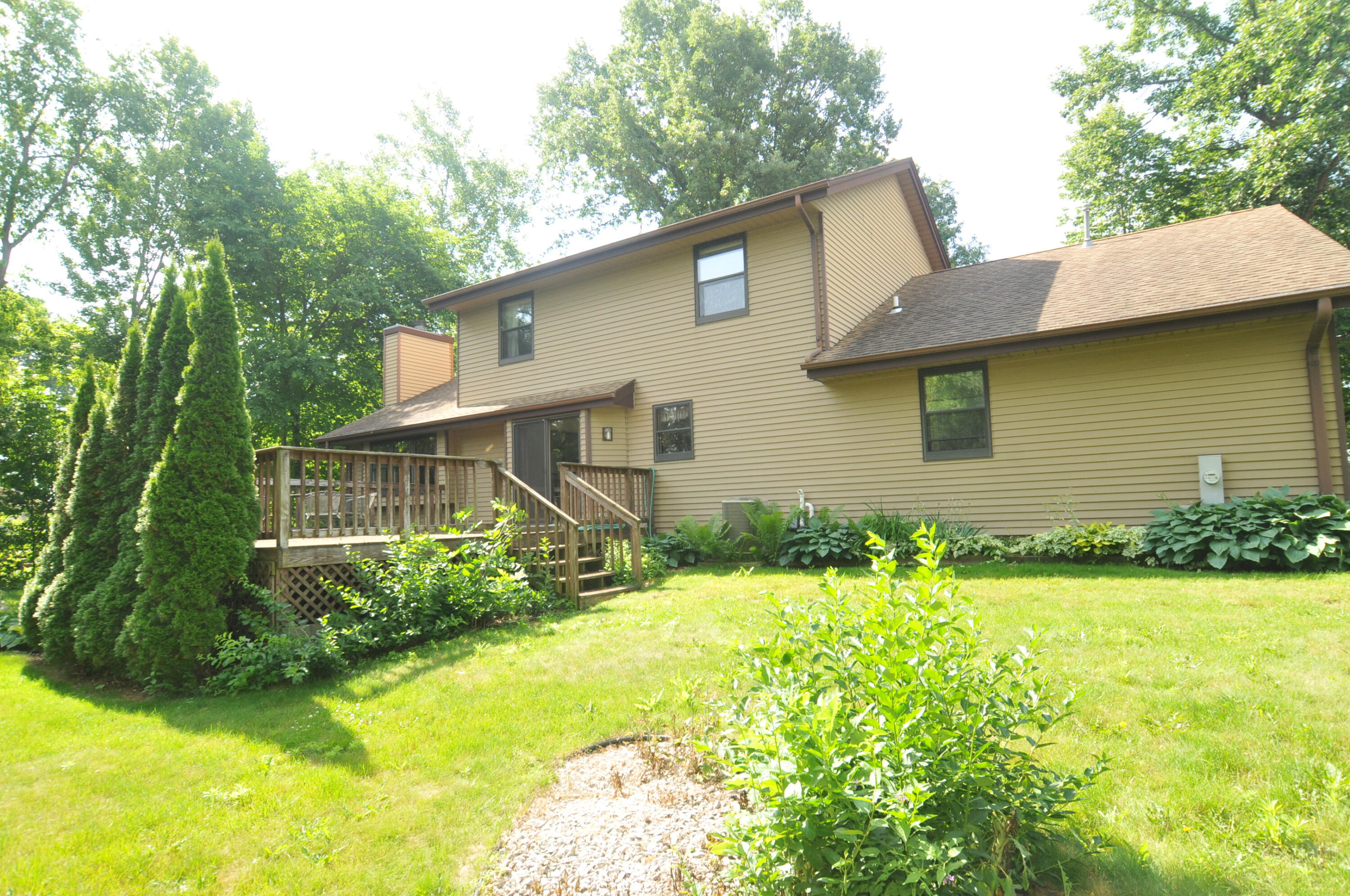 2436 5 1/2 Mile Road Caledonia, WI 53402 - Photo 9 of 44 DSC_0898