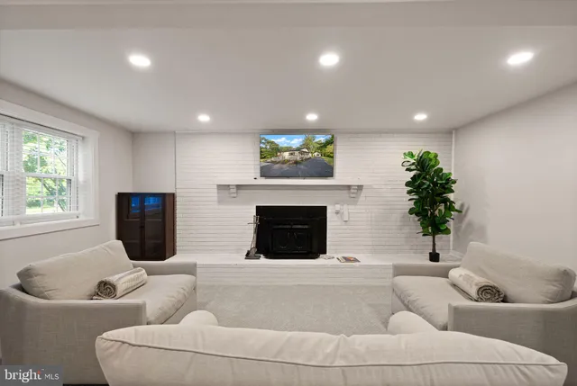 $1,390,000 | 7324 Auburn Street, Annandale, VA 22003