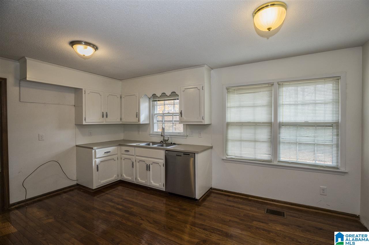 2330 Misty Ridge Circle Birmingham, AL 35226 - Photo 7 of 33