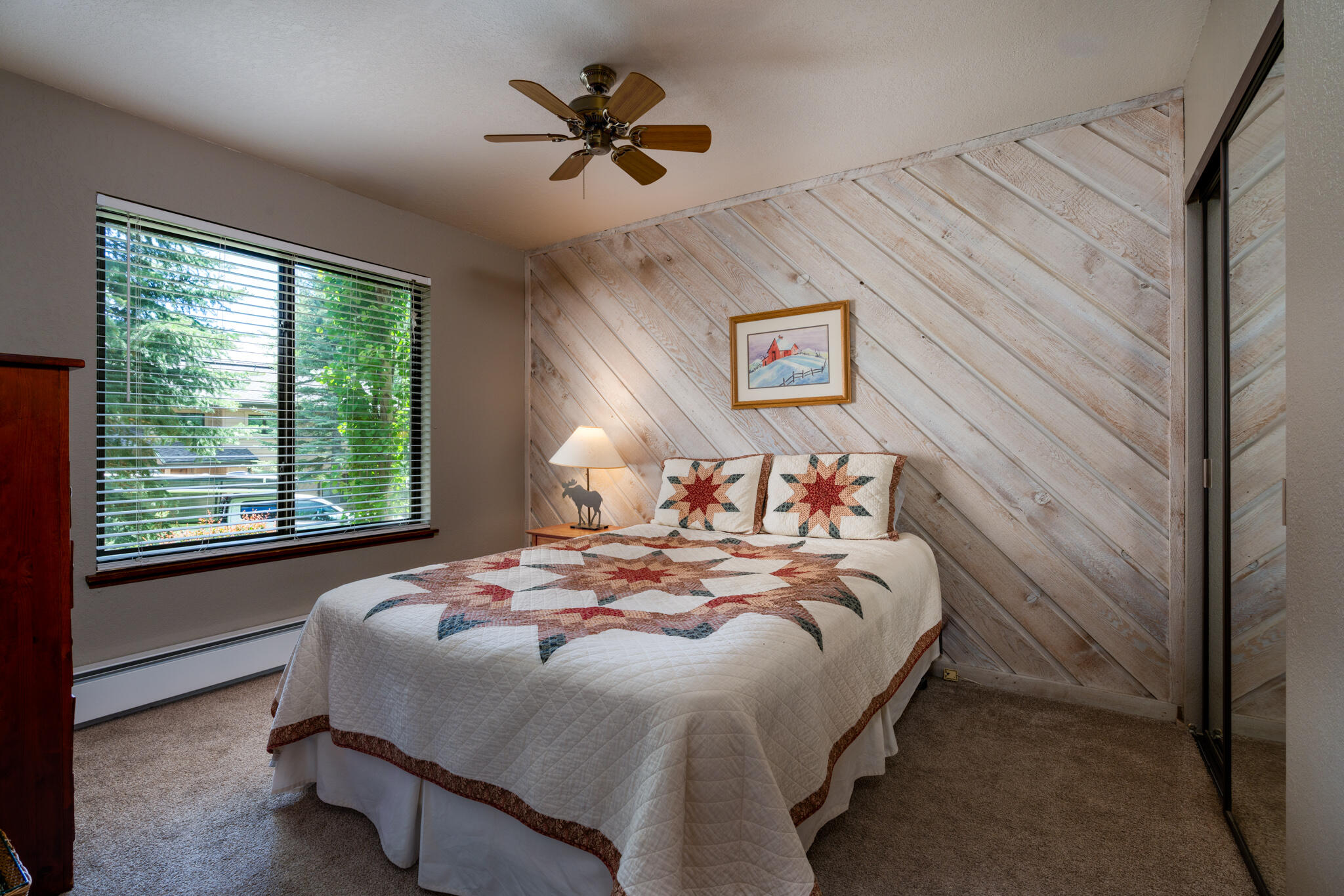 2698 Ridge Lane, Unit 2698 Sun Valley, ID 83353 - Photo 10 of 17 2nd Bedroom
