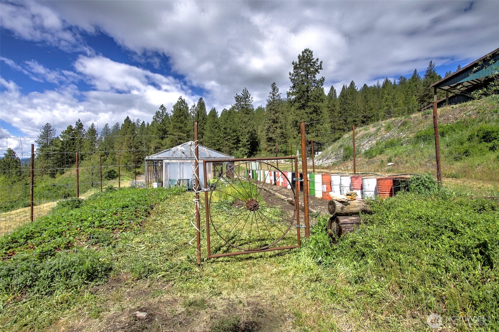 1631 P Bonanza Hill Road North Evans, WA 99126 - Photo 9 of 40