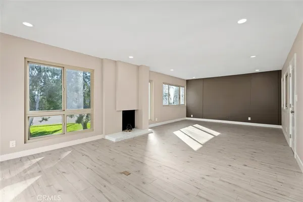 $5,500 | 54 Oak Tree Lane, Irvine, CA 92612