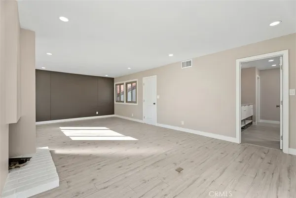 $5,500 | 54 Oak Tree Lane, Irvine, CA 92612