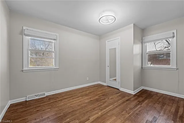 $229,900 | 504 Walker Avenue, Graham, NC 27253