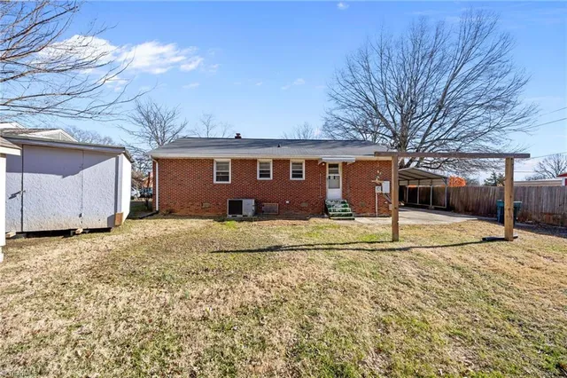 $229,900 | 504 Walker Avenue, Graham, NC 27253