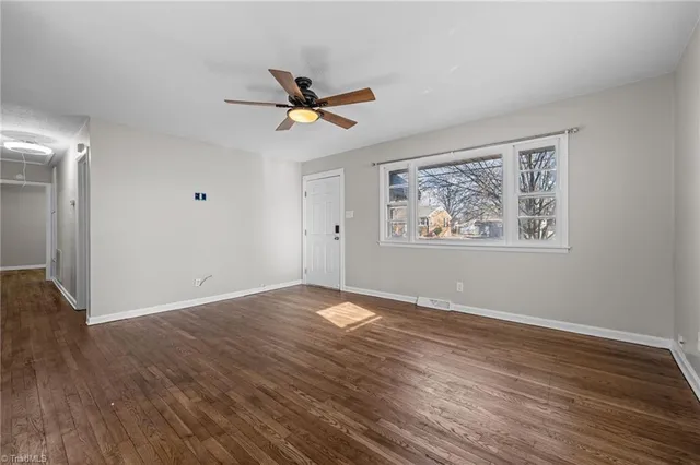 $229,900 | 504 Walker Avenue, Graham, NC 27253