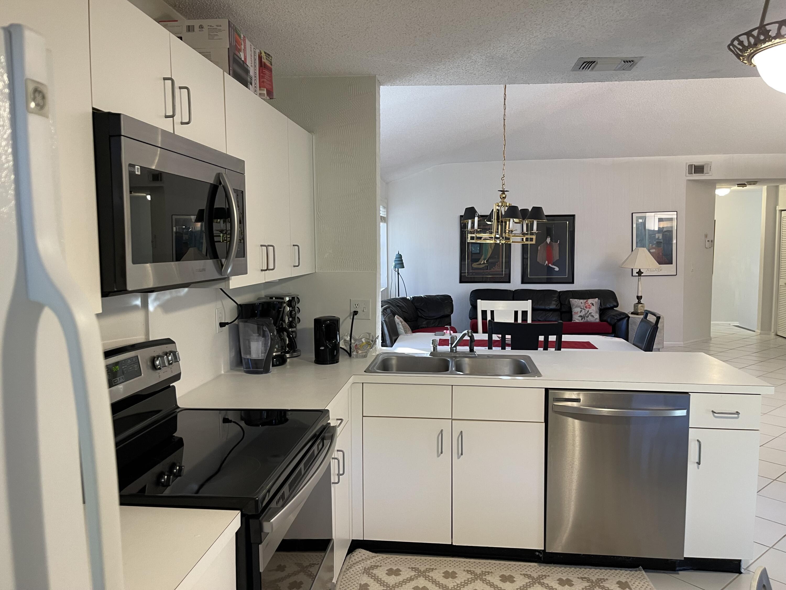 6650 Montego Bay Boulevard, Unit F Boca Raton, FL 33433 - Photo 16 of 52 IMG-4661