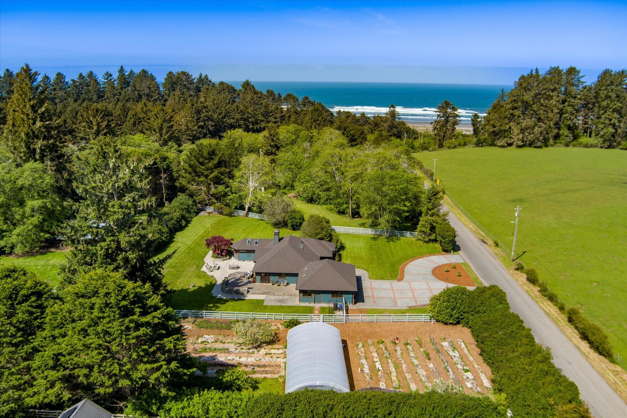 1300 Clam Beach Road McKinleyville, CA 95519 - Photo 14 of 116