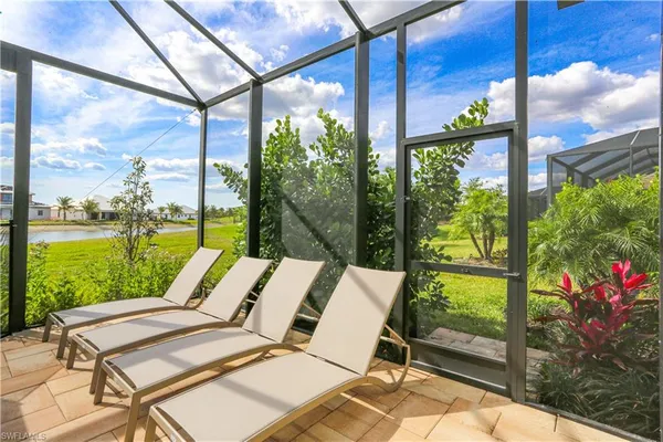a view of a patio with garden